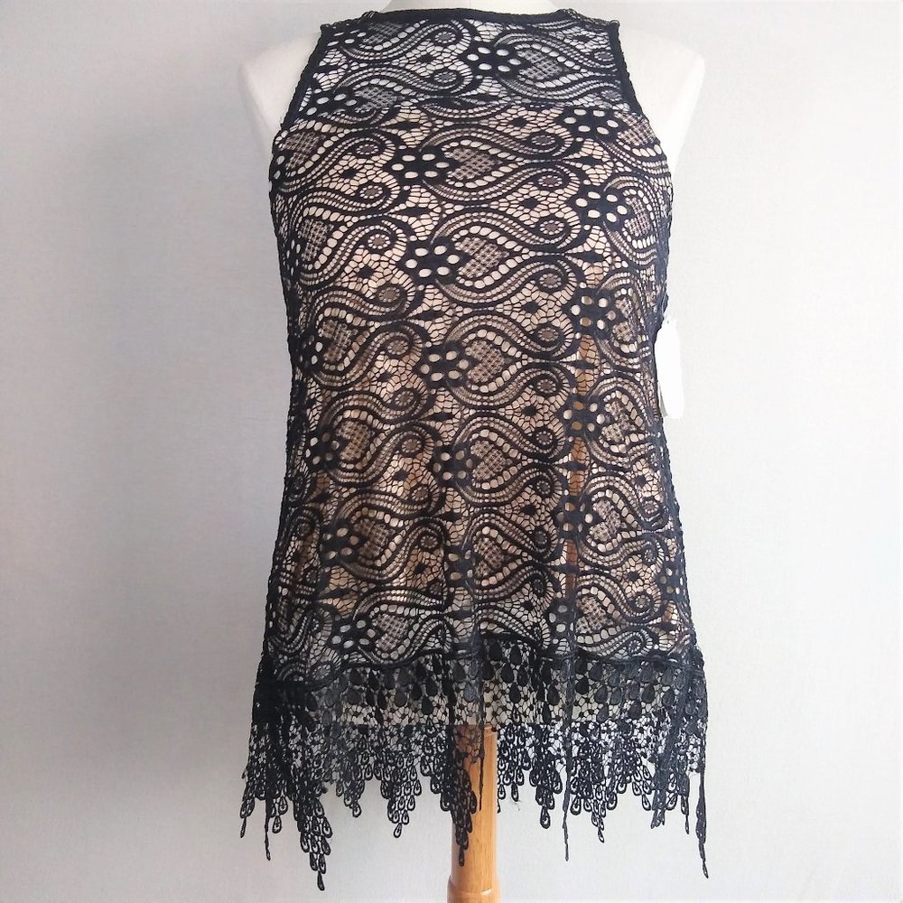 Altar'd State Lace Overlay Sleeveless Tuni…